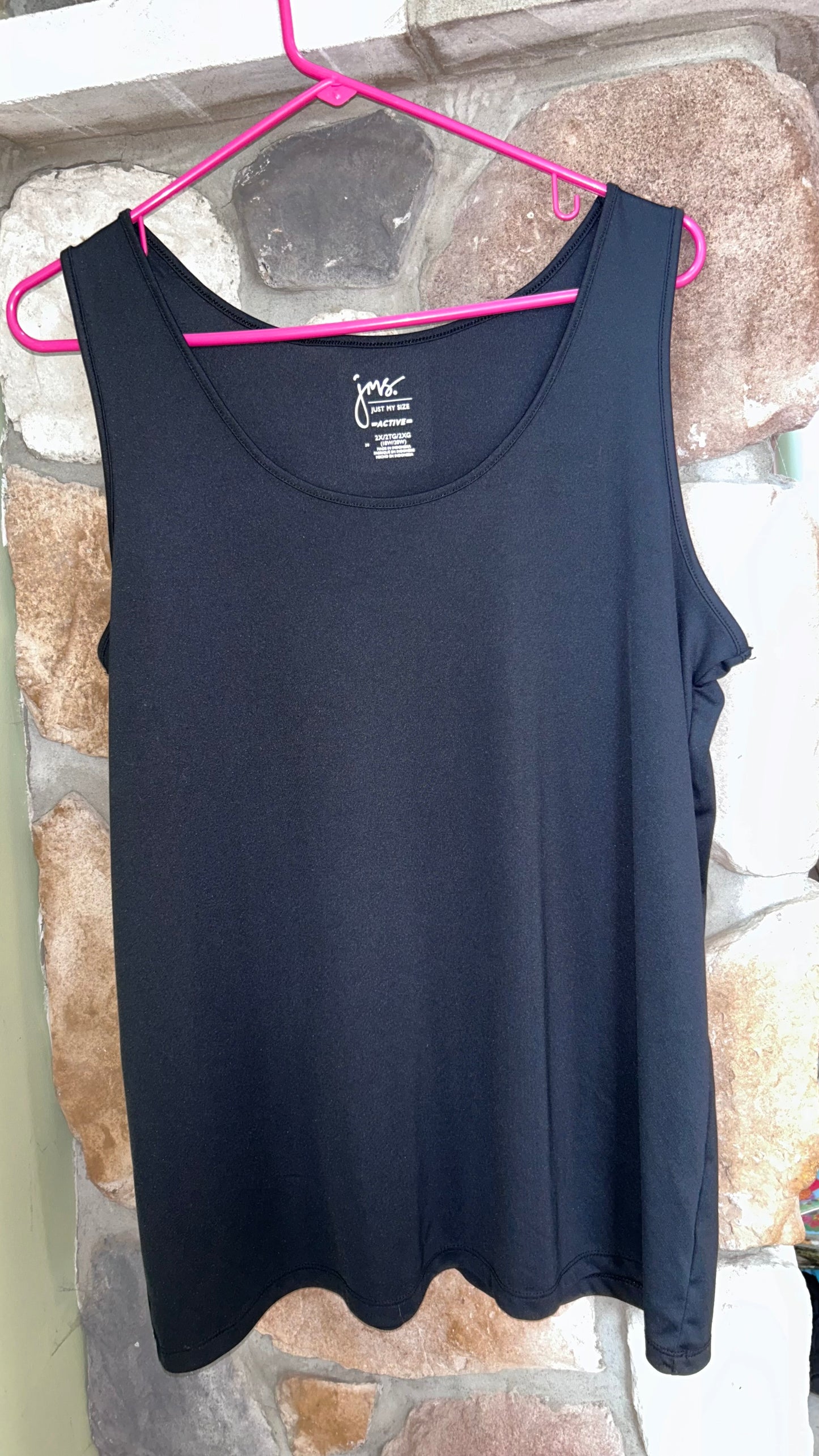 Women’s black 2X tank top 18-20 with stretch thrifty piece