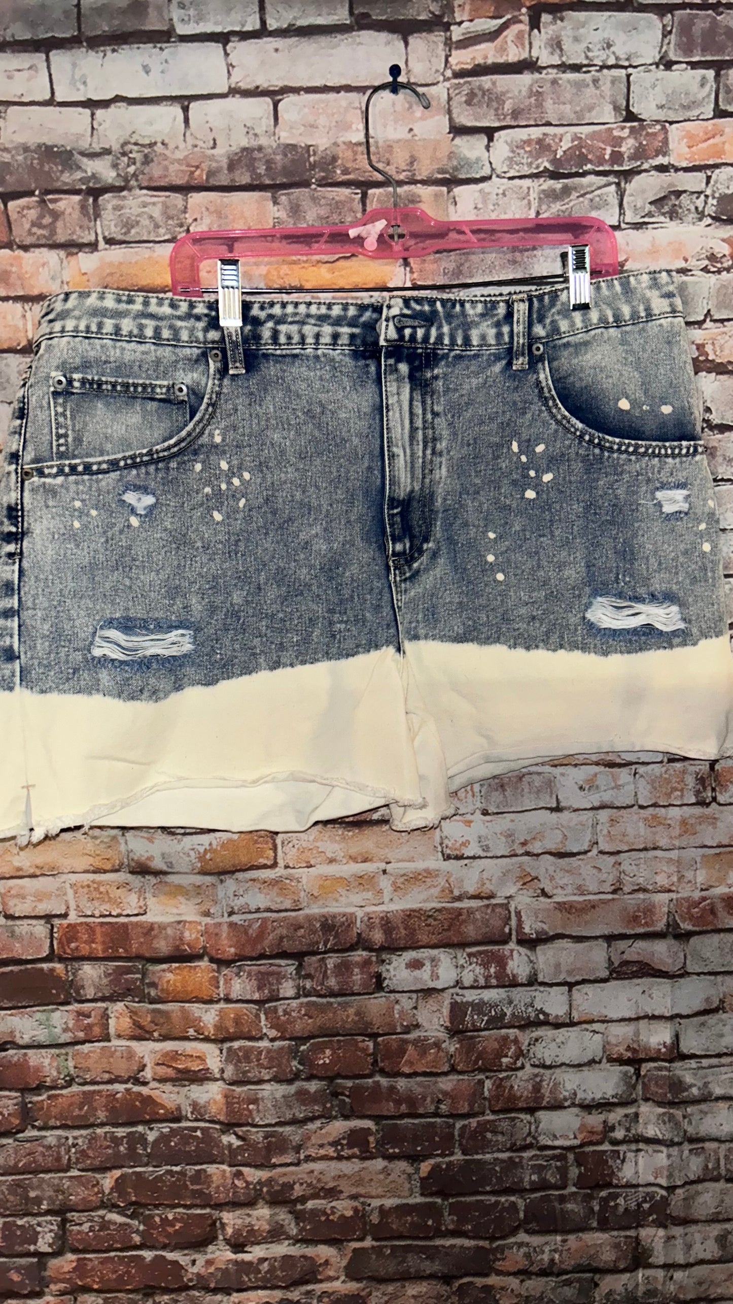 Woman’s size 21 shorts thrifty piece